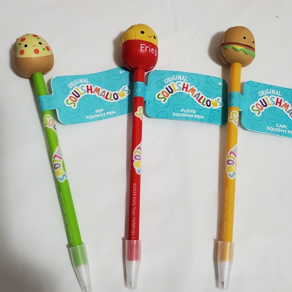 Squishmallows Notebook and Pen Set - Picture 2 of 13